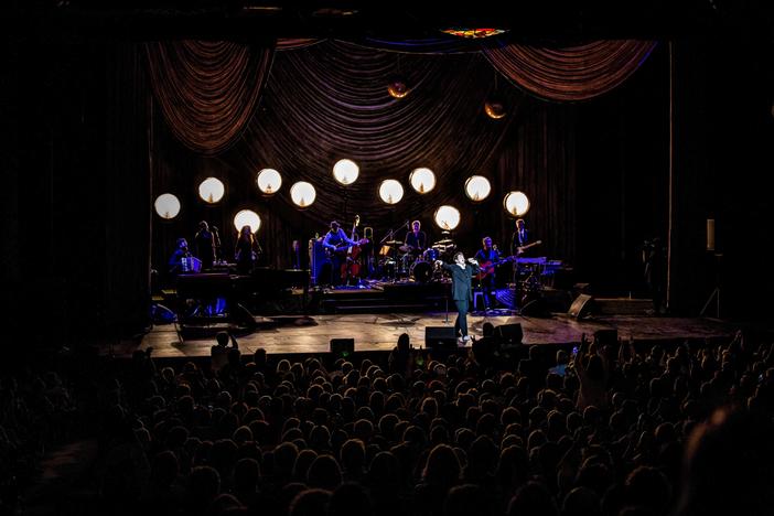 k.d. lang performs a hit song to celebrate the 25th anniversary of “Ingenue”.