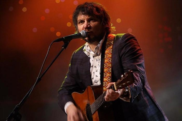 Go backstage with Wilco at Austin City Limits.