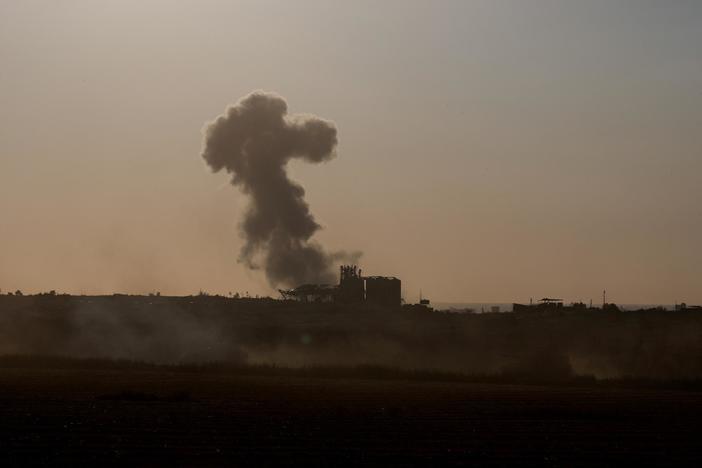 News Wrap: Israeli airstrike kills 3 sons of Hamas leader Ismail Haniyeh