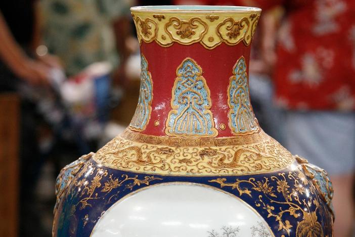 Appraisal: Chinese Republican Period Porcelain Vase