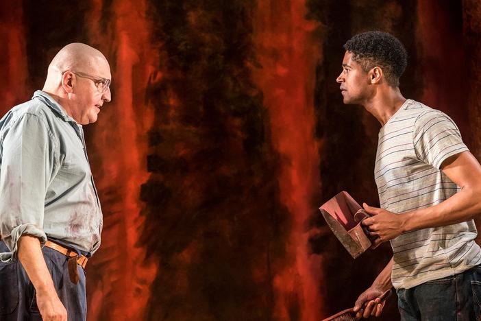 Ken arrives to the studio and meets Rothko for the first time.