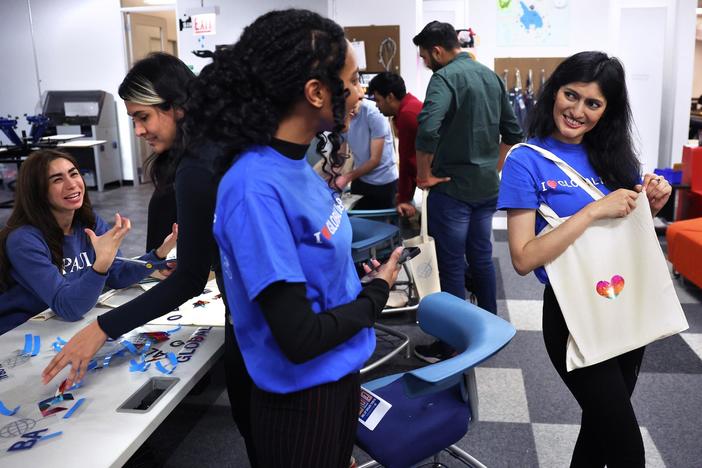 Colleges advise some international students to return to U.S. before Trump takes office