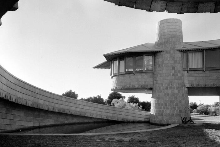 Guerrero's photographs allowed architect Frank Lloyd Wright to see a flaw in a design.