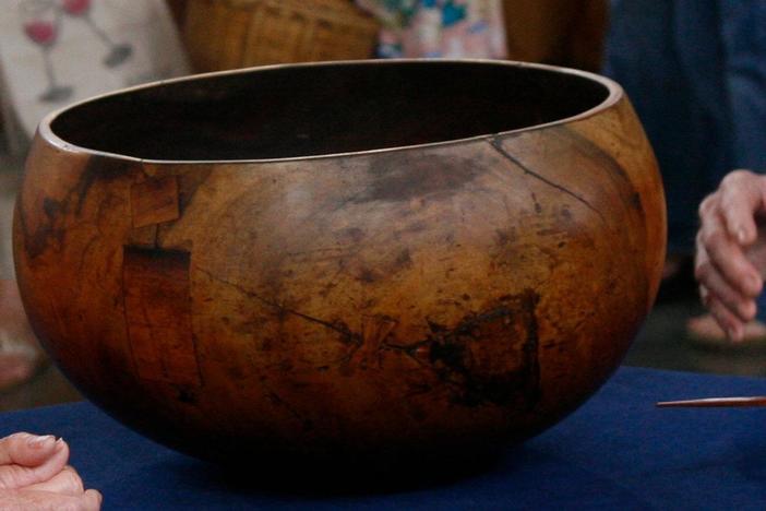 Appraisal: Ancient Hawaiian Umeke Poi Calabash