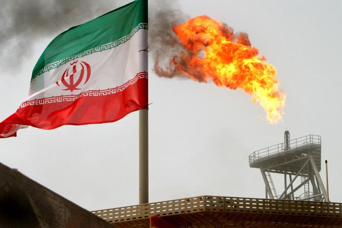 News Wrap: Countries buying Iranian oil to face U.S. penalties
