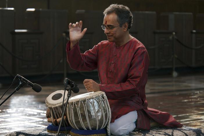 Rhiannon Giddens and tabla master Sandeep Das share a visit in L.A.’s Union Station.