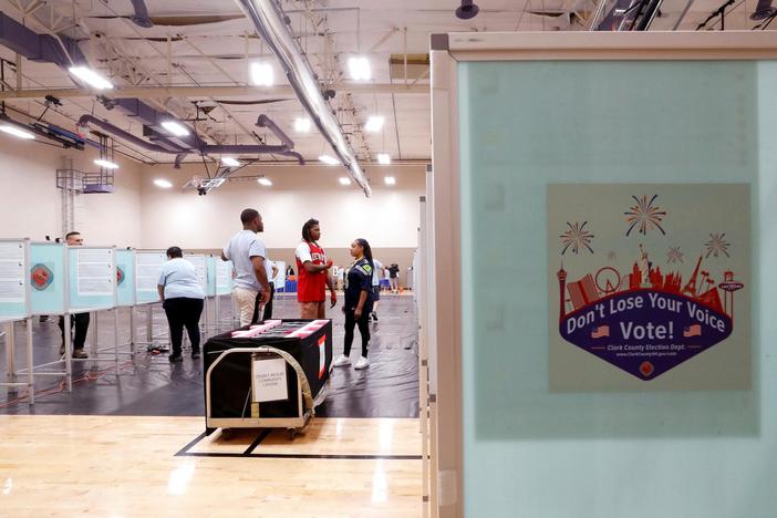 Candidates make last pitches to Latino voters in important Nevada races