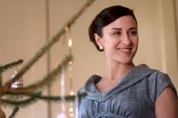 See a scene from the premiere of Grantchester Season 3.