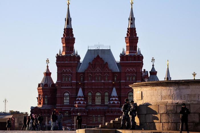 How Western sanctions are affecting the lives of Russians
