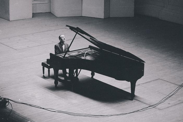 Experience legendary pianist Vladimir Horowitz’s homecoming concert in Russia.