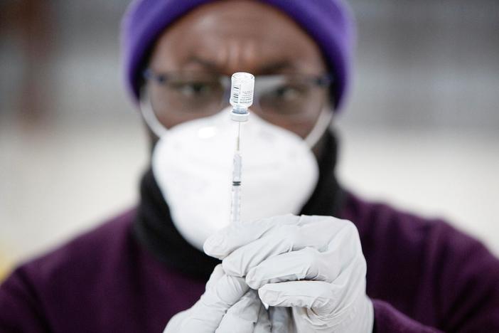 U.S. reaches a million COVID deaths as Congress deadlocks on pandemic funding