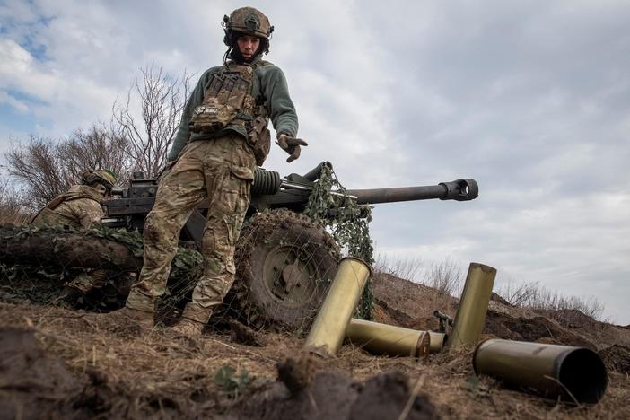 U.S. support for Ukraine an increasingly divisive issue among Republicans