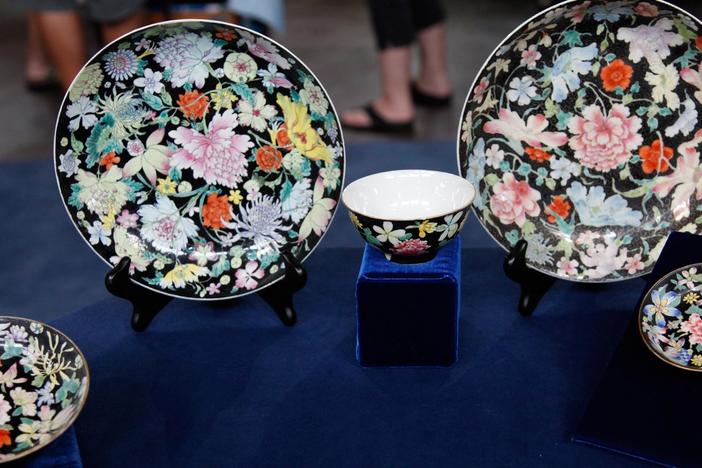 Appraisal: Chinese Millefleur Porcelain, ca. 1900, from Cincinnati Hour 2.