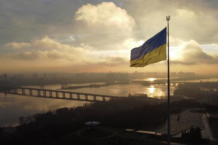 Russian military escalation with Ukraine looms as diplomatic efforts make little progress