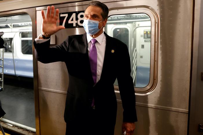 News Wrap: New York City begins gradual reopening