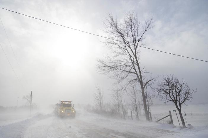 News Wrap: Severe winter weather prompts multiple states of emergency