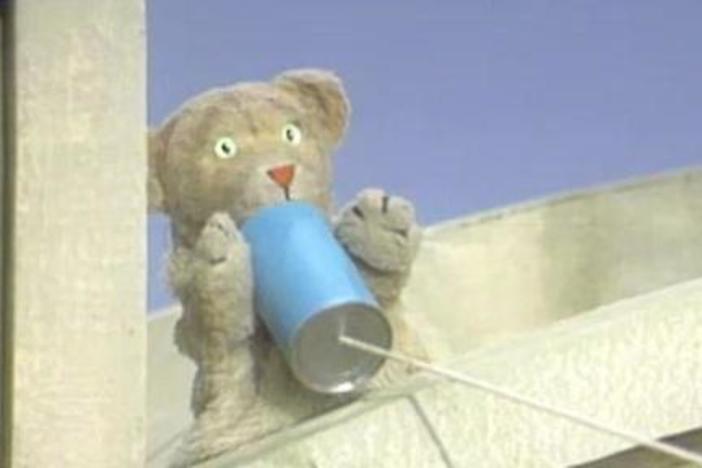 How pulleys work; a rainy story in the Neighborhood of Make-Believe.