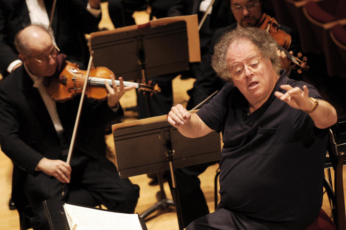 James Levine conducts the Boston Symphony Orchestra in 2007.