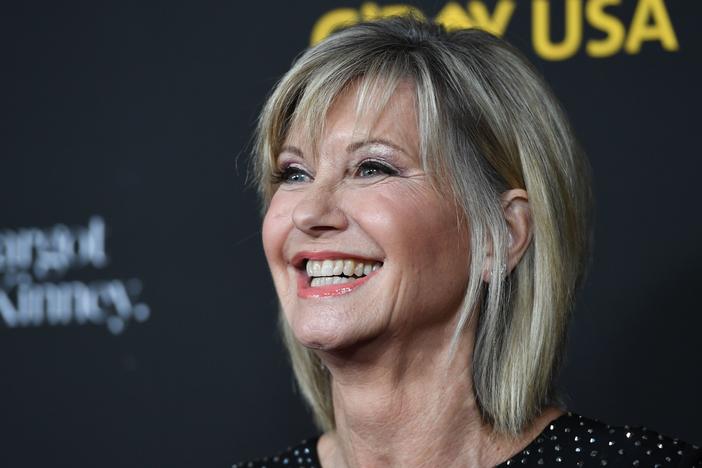 Olivia Newton-John arrives for G'Day USA's Los Angeles Black Tie Gala January 27, 2018.