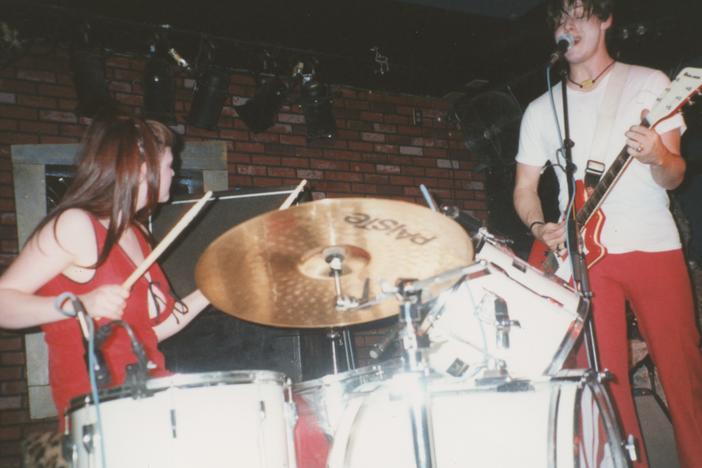 The White Stripes live, circa 2000.