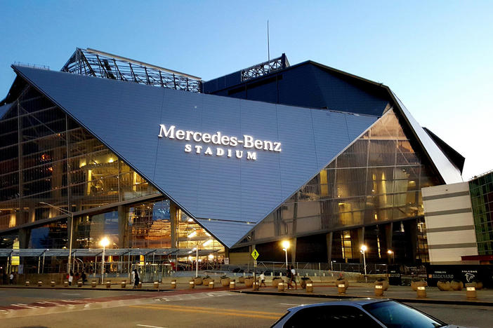 New $1.6B Mercedes-Benz Stadium Rises; Georgia Dome To Be Destroyed