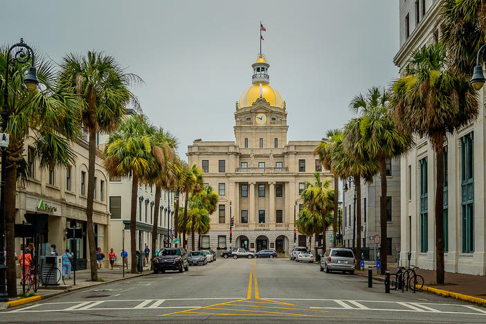 City Hall in Savannah, Georgia is an early 1900s Renaissance Revival building with a 70-foot gold leaf dome.