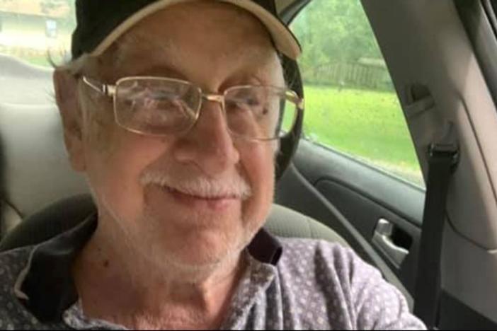 When Uber driver Lauren Mulvihill picked up 89-year-old Ronald Dembner from the hospital, she knew right away that he was going to need some help. 
