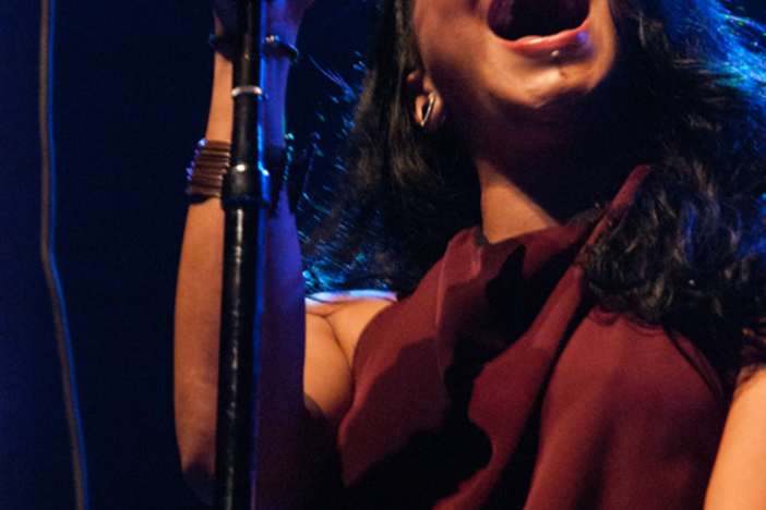 The Annual Mistletoe Jam was held at the Tabernacle in Downtown Atlanta. Ruby Velle & the Soulphonics, along with Civil Twilight opened for Bush.