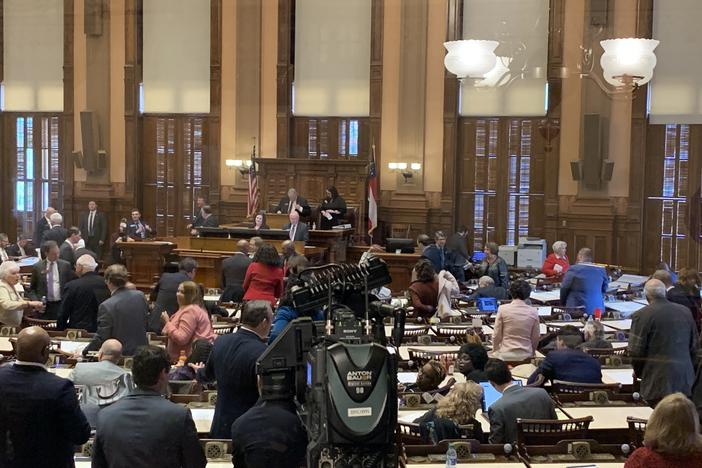 State Senators voted yesterday after more than seven hours of debate to pass an agreement giving the governor broad powers to respond to the coronavirus outbreak.