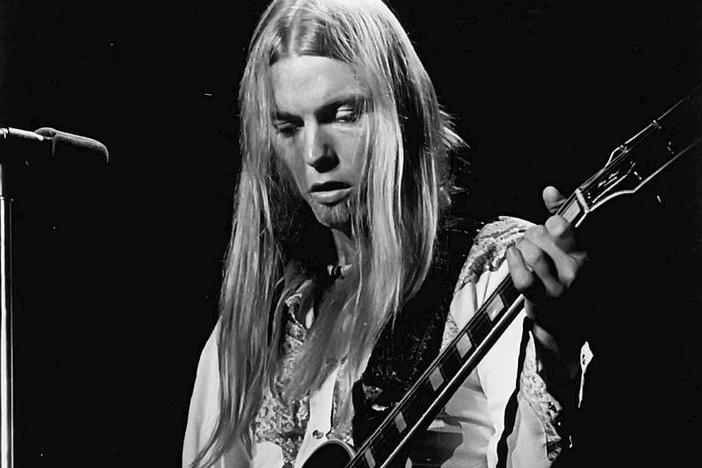 Gregg Allman performing with the Allman Brothers Band in 1975.