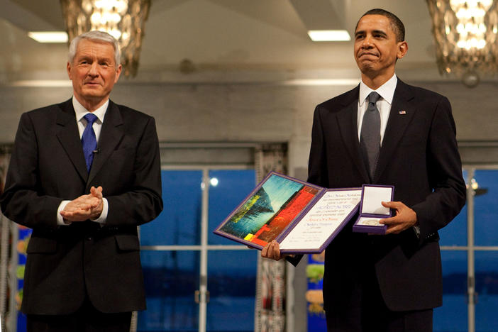 Barack Obama with ThorbjÃ¸rn Jagland at the 2009 Nobel Peace Prize ceremony.