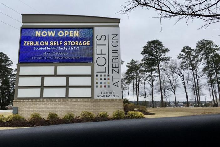 The Macon-Bibb Planning & Zoning Commission will consider a Sonny's BBQ restaurant at the Lofts at Zebulon.