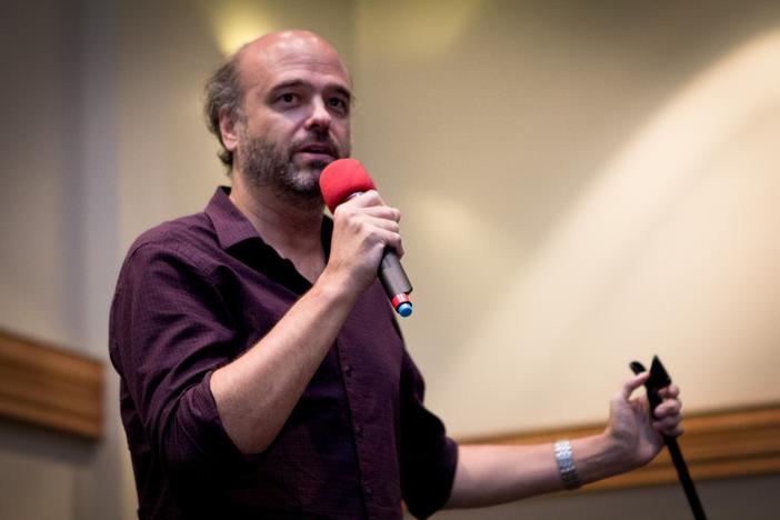 Scott Adsit performs at Florida Supercon in 2014.