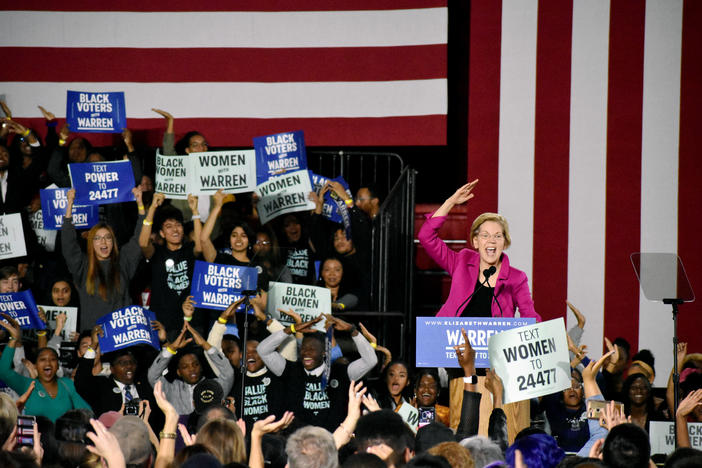 Massachussets Sen. Elizabeth Warren delivers a speech at Clark Atlanta University in Atlanta Thursday, Nov. 21, 2019