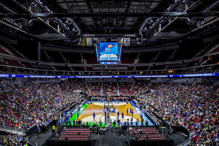 The Kansas Jayhawks prepare for a March Madness game at the Wells Fargo Arena in Iowa in March of 2016.