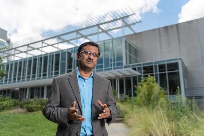 Georgia Tech professor Krishnendu Roy and his research team has received NIH funding to evaluate certain molecules to help improve coronavirus vaccines.
