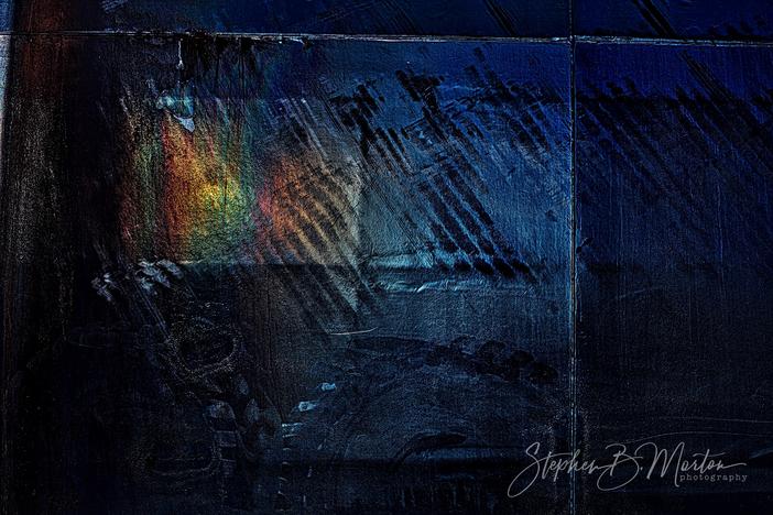 See abstract work by photojournalist Stephen Morton at Ships of the Sea Museum.