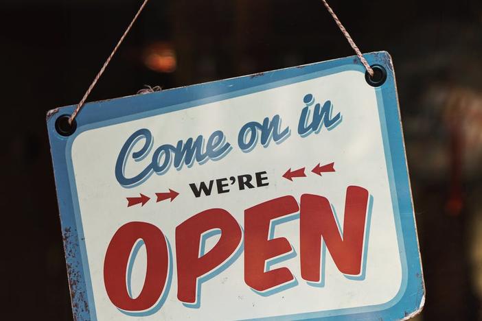 The Start:ME Accelerator helps local businesses gain networking and management opportunities through a 14 - session initiative.
