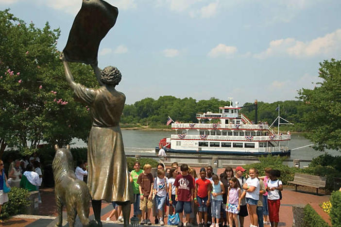 Tourists in Savannah.