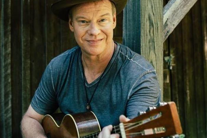 Grammy winning singer and songwriter Shawn Mullins