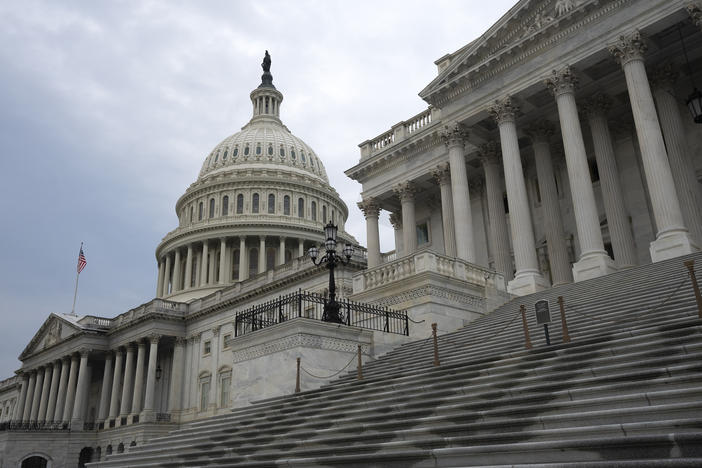 The U.S. Chamber of Commerce did not incorporate its climate commitments into its annual report card on how members of Congress voted, according to an analysis from an environmental think tank.