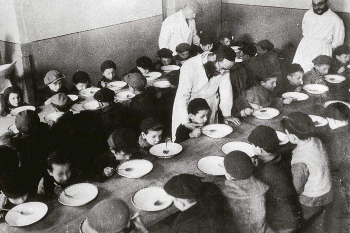 Jewish children in the Warsaw ghetto around 1940. Food was in short supply.