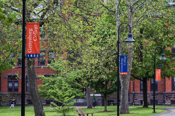 Gettysburg College has ordered all of its students to remain at their residences and moved all classes online in measures that began Tuesday.