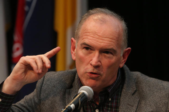 <em>New York Times</em> writer & panel moderator Jim Dwyer. The Brooklyn Heights Association's meeting at St Francis College concluded with community service awards to Brooklyn Heights activists, and a panel discussion of the pros & cons of the proposed Brooklyn-Queens trolley system.