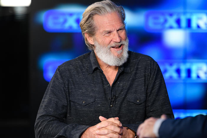 Jeff Bridges visits <em>Extra</em> at Burbank Studios on Dec. 13, 2019, in Burbank, Calif.