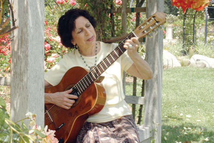 Argentinean singer-songwriter Suni Paz has been selected for the 2020 class of NEA Heritage Fellows.