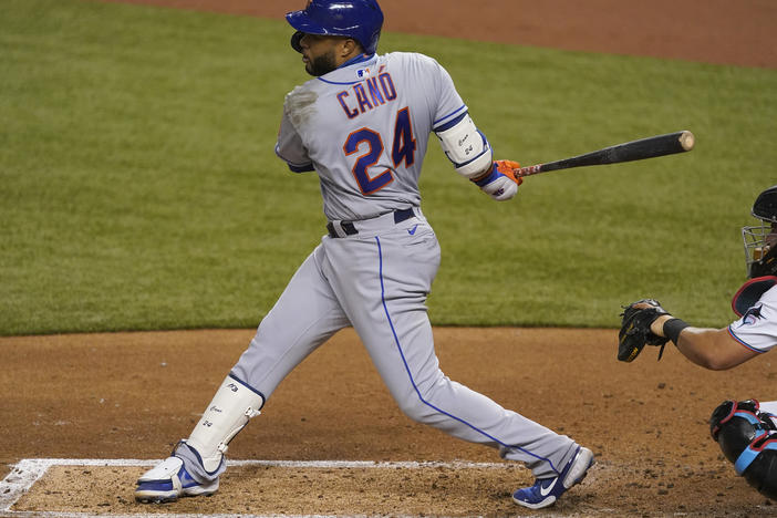 Robinson Canó of the New York Mets bats against the Miami Marlins on August 17, 2020. MLB banned Canó for next season following a positive steroid test.