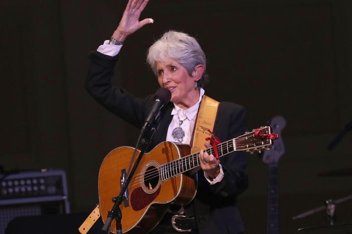 Joan Baez performs "Rexroth's Daughter" during this hour-long Mountain Stage holiday special.