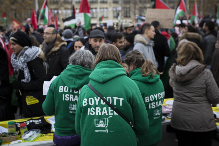 Demonstrators advocating the movement to boycott, divest from and sanction Israel, known as BDS, gather for a protest last year in Paris. On Thursday, U.S. Secretary of State Mike Pompeo announced a new policy specifically countering the global BDS campaign.