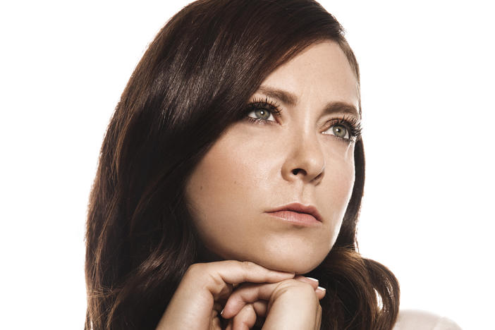 Crazy Ex-Girlfriend's Rachel Bloom joins to talk about her new book <em>I Want to Be Where the Normal People Are. </em>